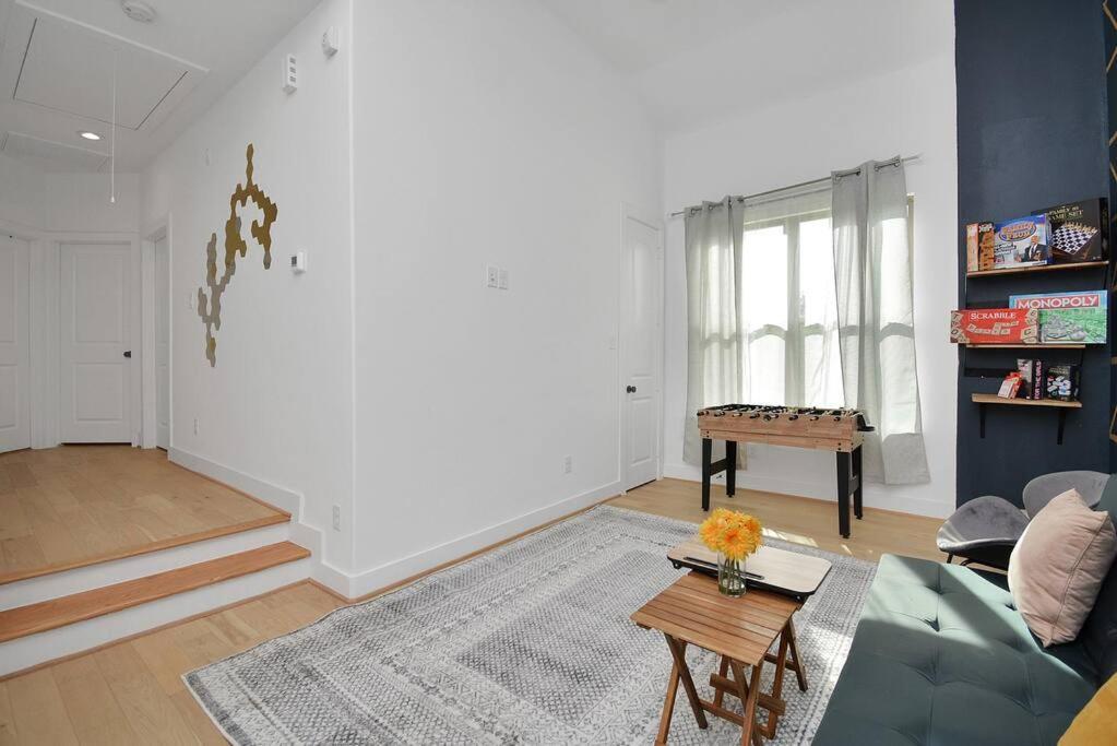 Blissful Getaway Home With Hot Tub & Backyard Near Downtown Houston Eksteriør billede