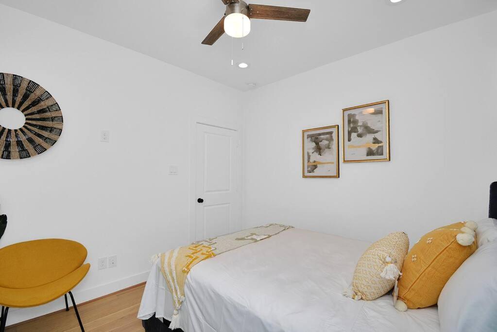 Blissful Getaway Home With Hot Tub & Backyard Near Downtown Houston Eksteriør billede