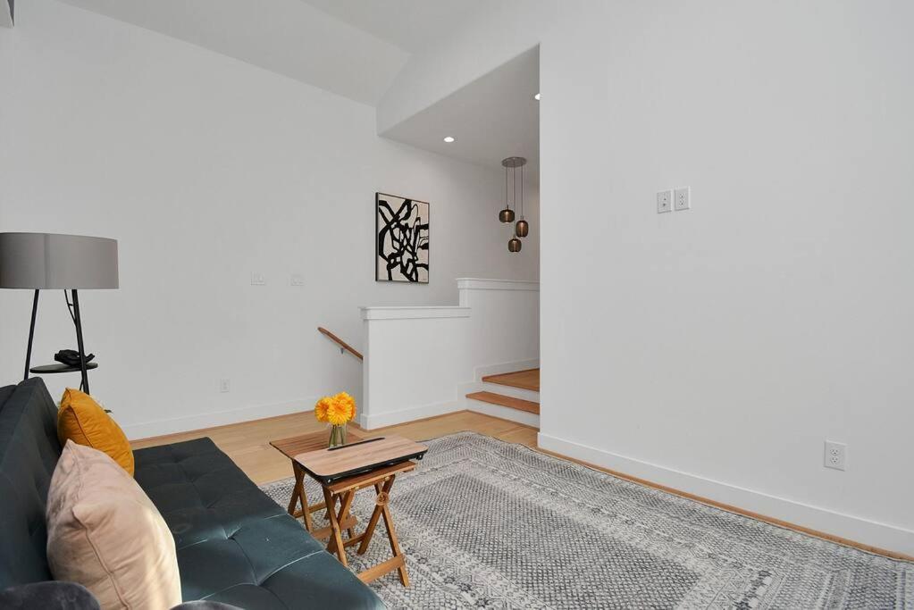 Blissful Getaway Home With Hot Tub & Backyard Near Downtown Houston Eksteriør billede